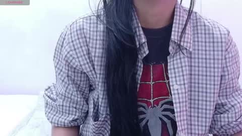 Snapshot of skinnyneighbour_ chatting on February 10, 2:48 am Karla online show from February 10, 2:48 am