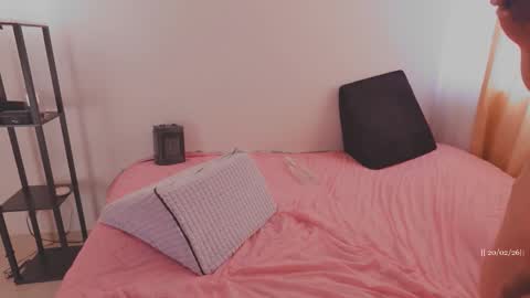 Dan and Yeimy online show from February 20, 3:45 pm