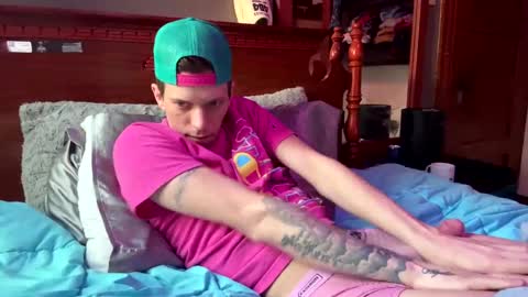 Snapshot of skittles933 chatting on February 22, 12:29 pm Skittles online show from February 22, 12:29 pm