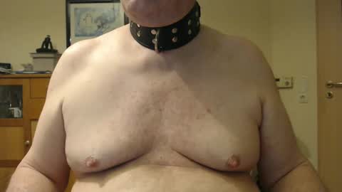 Snapshot of sklave_ol chatting on December 21, 5:58 am sklave_ol online show from December 21, 5:58 am