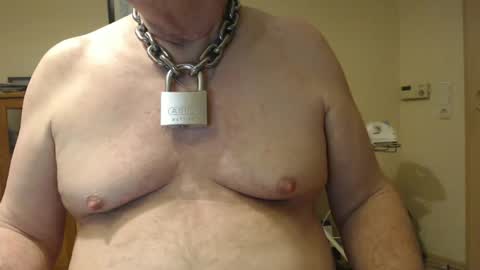 Snapshot of sklave_ol chatting on March 1, 10:31 pm sklave_ol online show from March 1, 10:31 pm