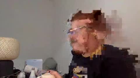 Snapshot of sklave_s chatting on November 18, 12:09 pm sklave_s online show from November 18, 12:09 pm