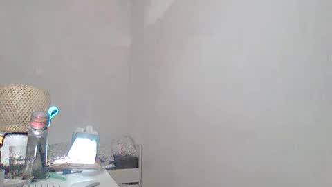 Snapshot of sklave_s chatting on March 16, 11:58 am sklave_s online show from March 16, 11:58 am