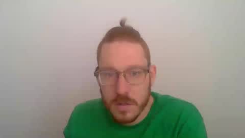Snapshot of sklave_s chatting on May 9, 7:57 am sklave_s online show from May 9, 7:57 am