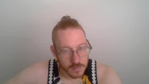 Snapshot of sklave_s chatting on June 21, 9:34 am sklave_s online show from June 21, 9:34 am