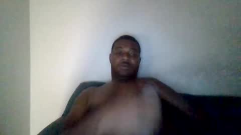 Snapshot of skulldaddy1 chatting on September 12, 11:59 pm skulldaddy1 online show from September 12, 11:59 pm