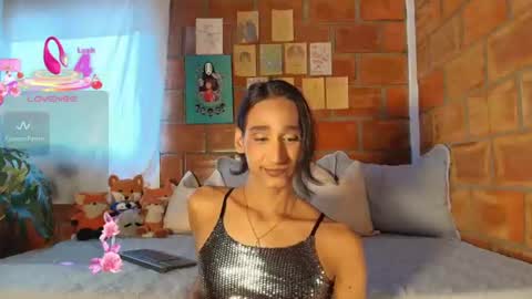 Snapshot of sky_fox_1 chatting on June 22, 6:16 pm STIVEN online show from June 22, 6:16 pm