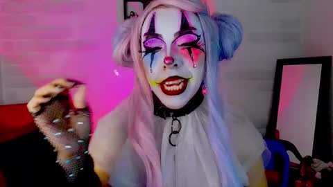Snapshot of sky_girl1 chatting on October 24, 3:47 am Mile online show from October 24, 3:47 am