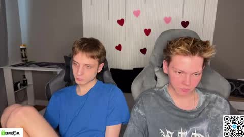 sky_hunter online show from March 17, 12:30 pm