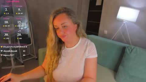 Snapshot of sky_kuper chatting on June 22, 3:25 am Sky online show from June 22, 3:25 am