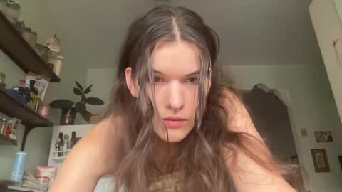 Snapshot of sky_lounge chatting on August 2, 9:02 pm sky lounge online show from August 2, 9:02 pm