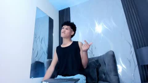 sky_rivers online show from January 6, 7:50 pm