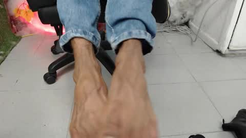 sky_walkerss online show from March 13, 2:29 am