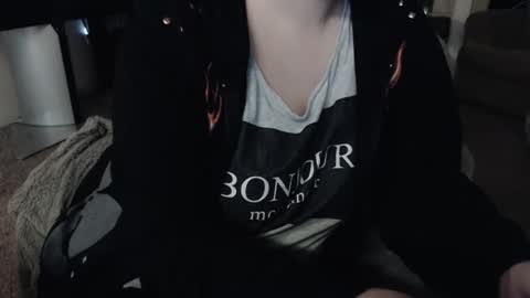 SKYLE   online show from March 24, 8:36 pm