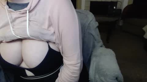 SKYLE   online show from April 9, 4:45 am