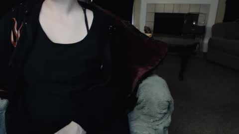 SKYLE   online show from April 14, 7:20 pm