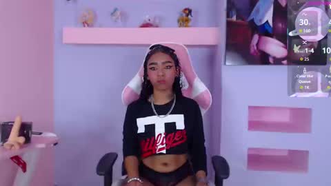 skylerbloom online show from October 11, 3:39 am