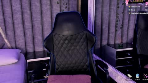 skylerbloom online show from April 1, 1:41 pm