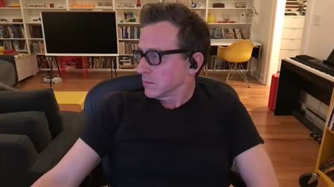 Snapshot of skyline3371 chatting on March 2, 4:14 am Skyline3371 online show from March 2, 4:14 am