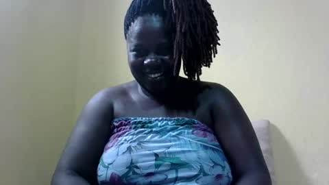 Snapshot of skyra1 chatting on December 9, 9:49 am skyra1 online show from December 9, 9:49 am