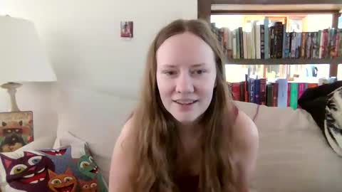 Snapshot of skywinters chatting on February 9, 3:49 pm Sky Winters online show from February 9, 3:49 pm