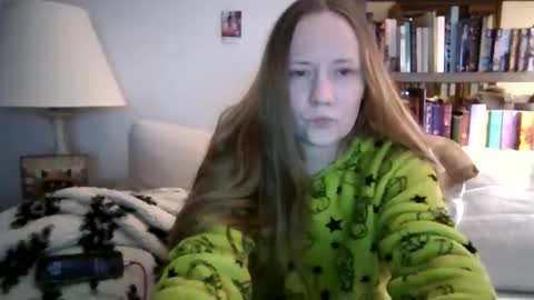 Snapshot of skywinters chatting on February 13, 11:56 pm Sky Winters online show from February 13, 11:56 pm
