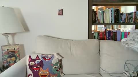Snapshot of skywinters chatting on March 2, 3:19 pm Sky Winters online show from March 2, 3:19 pm