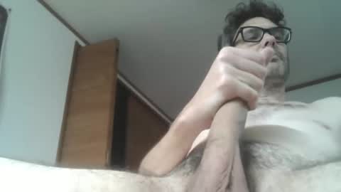 Snapshot of slambo001 chatting on October 20, 3:51 am slambo001 online show from October 20, 3:51 am