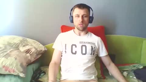 Snapshot of slaveboy32bi chatting on April 5, 1:30 pm slave boy perwers bdsmFEMDOM online show from April 5, 1:30 pm