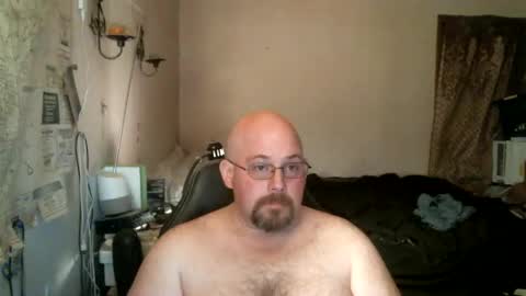 Snapshot of slavejim518 chatting on February 16, 5:15 am slavejim online show from February 16, 5:15 am