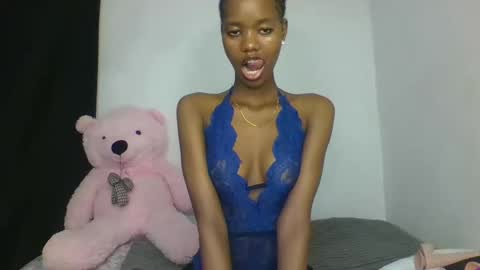 Snapshot of slaybby chatting on February 2, 7:23 pm Slaybby online show from February 2, 7:23 pm