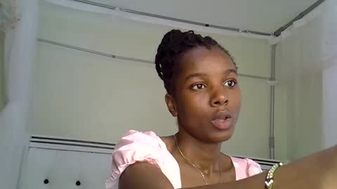 Snapshot of sleciahsha chatting on April 24, 10:28 am sly online show from April 24, 10:28 am