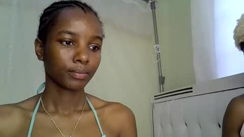Snapshot of sleciahsha chatting on May 2, 11:26 am sly online show from May 2, 11:26 am
