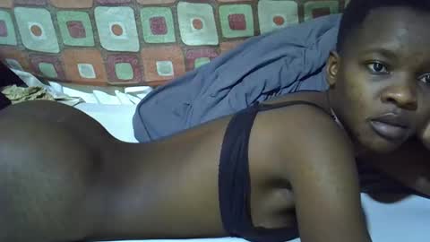 slender_queen online show from March 6, 8:11 am