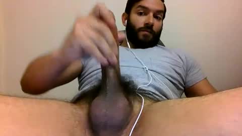 Snapshot of slhendyman chatting on January 9, 3:23 pm slhendyman online show from January 9, 3:23 pm