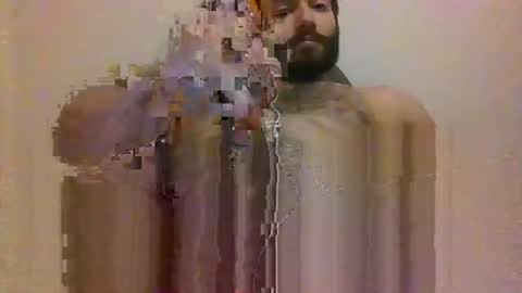 Snapshot of slhendyman chatting on January 13, 11:43 pm slhendyman online show from January 13, 11:43 pm