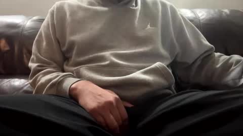 slick2285 online show from October 27, 7:12 am