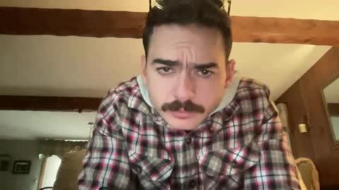 Snapshot of slickmass chatting on November 16, 4:34 pm SlickMass online show from November 16, 4:34 pm