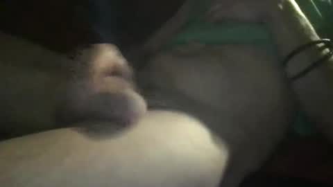 Snapshot of slienthear83 chatting on January 1, 3:45 am slienthear83 online show from January 1, 3:45 am