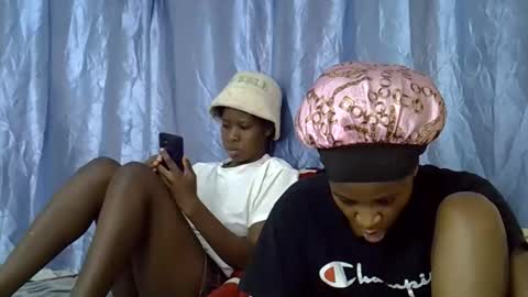 Snapshot of slim_alicia chatting on November 3, 5:58 pm Alicia online show from November 3, 5:58 pm