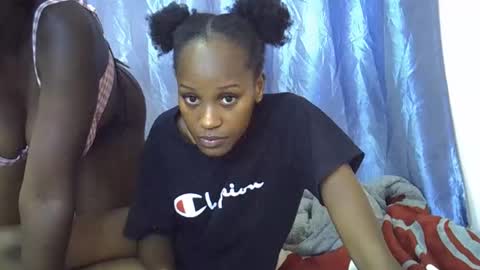 Snapshot of slim_alicia chatting on November 7, 5:24 pm Alicia online show from November 7, 5:24 pm