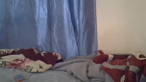 Snapshot of slim_alicia chatting on November 8, 6:02 am Alicia online show from November 8, 6:02 am