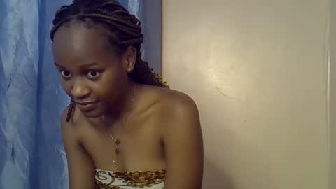 Snapshot of slim_alicia chatting on November 29, 10:24 pm Alicia online show from November 29, 10:24 pm