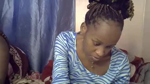 Snapshot of slim_alicia chatting on December 14, 7:51 pm Alicia online show from December 14, 7:51 pm