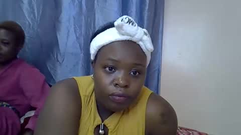 Snapshot of slim_alicia chatting on December 16, 6:24 pm Alicia online show from December 16, 6:24 pm