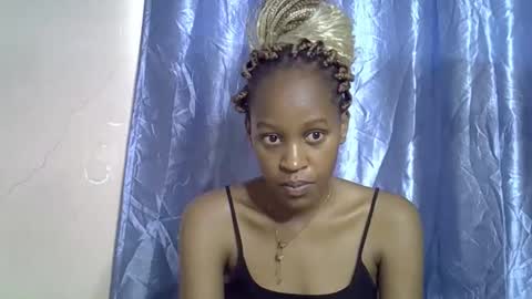 Snapshot of slim_alicia chatting on February 25, 7:07 am Alicia online show from February 25, 7:07 am