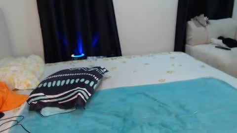 Aria online show from January 14, 4:07 am