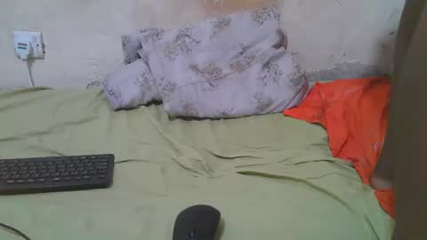 Snapshot of slim_girl3 chatting on April 24, 7:22 am slim_girl3 online show from April 24, 7:22 am