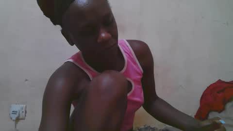 Snapshot of slim_girl3 chatting on April 26, 1:58 am slim_girl3 online show from April 26, 1:58 am