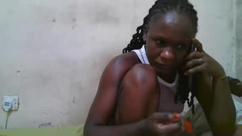 Snapshot of slim_girl3 chatting on May 22, 8:32 am slim_girl3 online show from May 22, 8:32 am